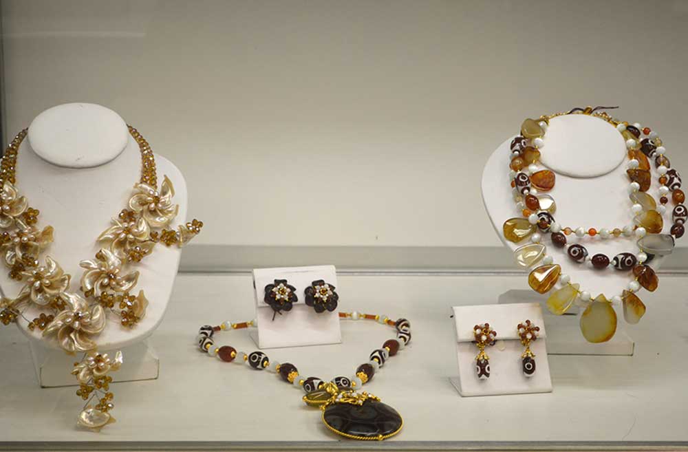 custom-framing-and-jewelry-springfield-ma